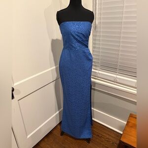 Chic Strapless Blue Evening Dress
